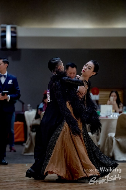 2019-12-25 Dance 1143