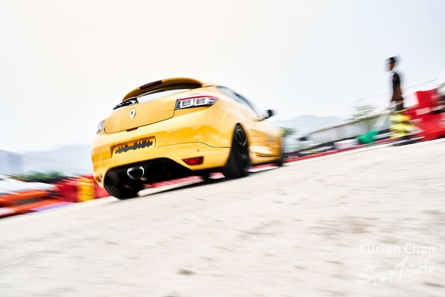 20-04-26_Megane7th_001000