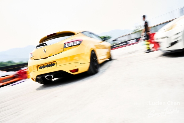 20-04-26_Megane7th_001009