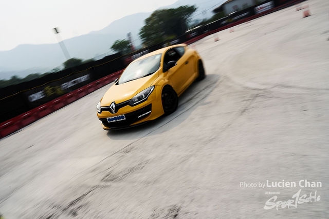 20-04-26_Megane7th_001502