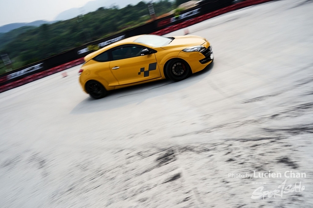 20-04-26_Megane7th_001712