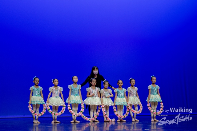 2020-10-18 Solo Dance 0012