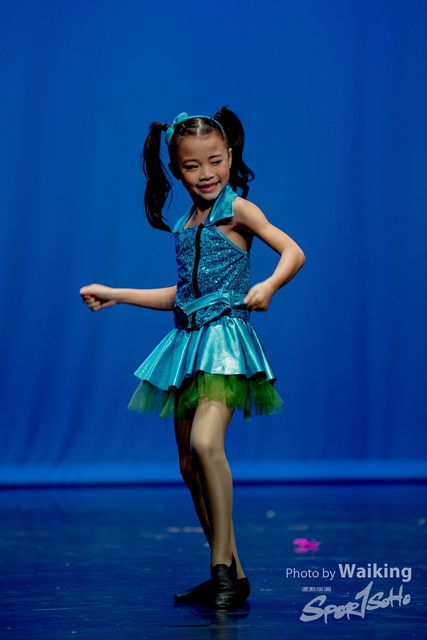 2020-10-18 Solo Dance 1678