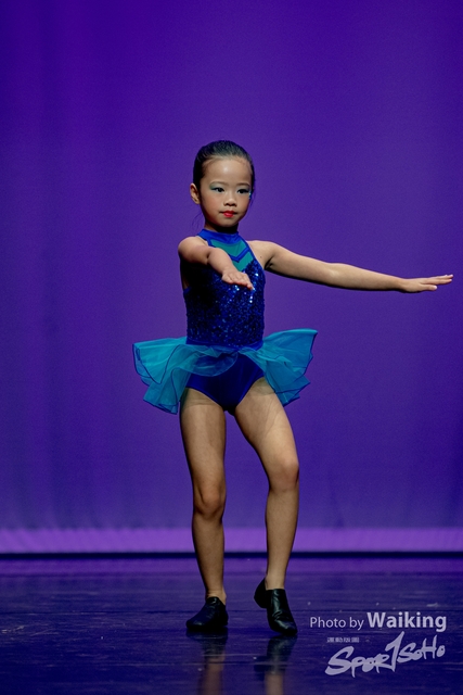 2020-10-18 Solo Dance 1687