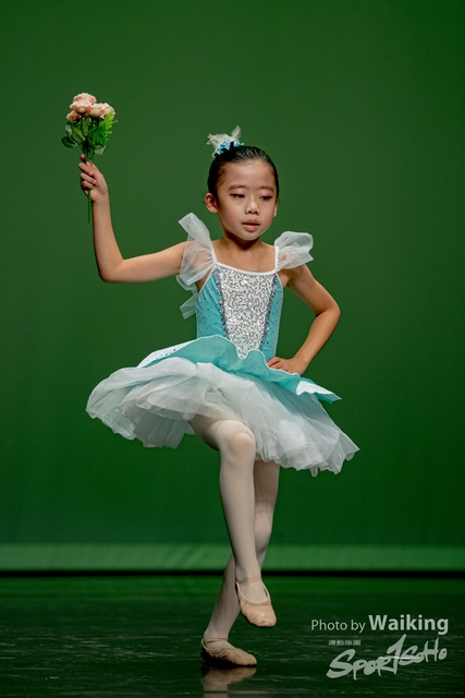 2020-10-18 Solo Dance 0165