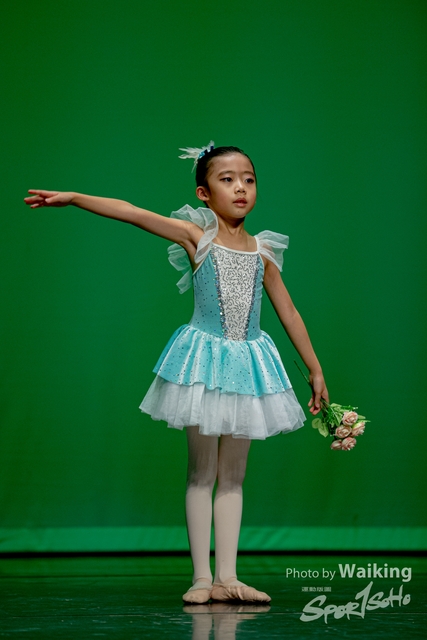 2020-10-18 Solo Dance 0166