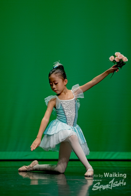 2020-10-18 Solo Dance 0167