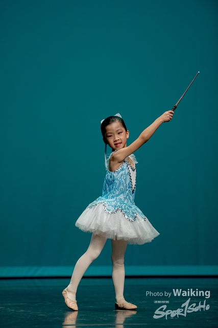 2020-10-18 Solo Dance 0189
