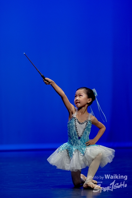 2020-10-18 Solo Dance 0191