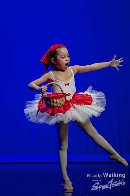 2020-10-18 Solo Dance 0197