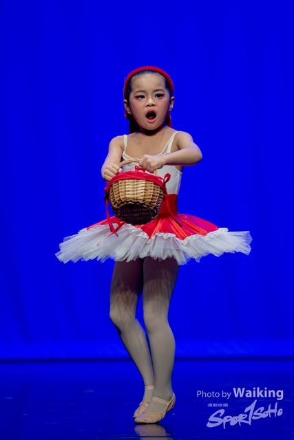 2020-10-18 Solo Dance 0200