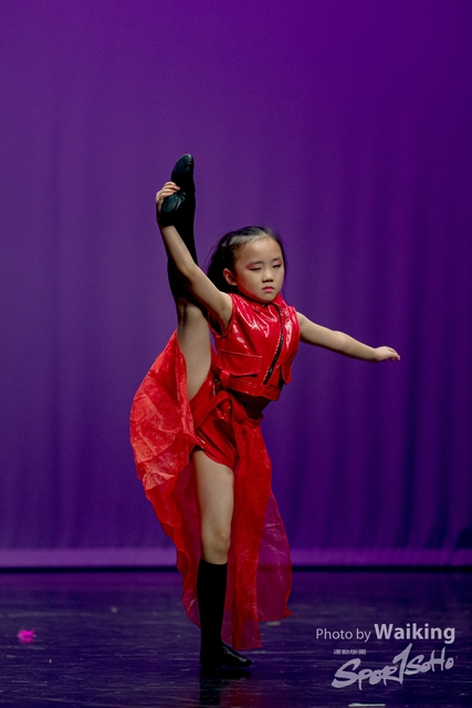 2020-10-18 Solo Dance 1740