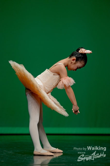 2020-10-18 Solo Dance 0221