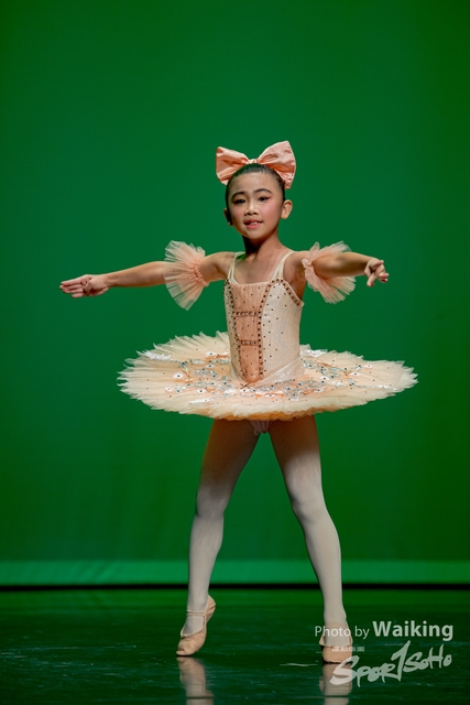 2020-10-18 Solo Dance 0223
