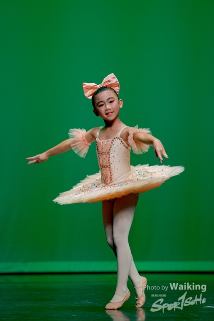 2020-10-18 Solo Dance 0228