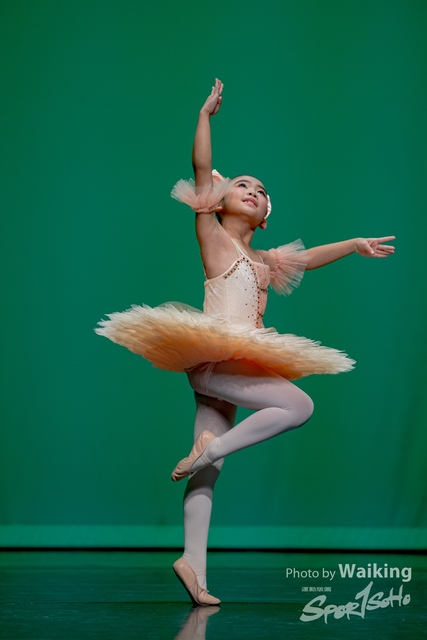 2020-10-18 Solo Dance 0230