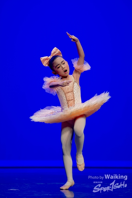 2020-10-18 Solo Dance 0244