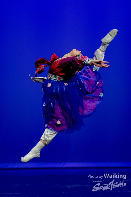 2020-10-18 Solo Dance 0924