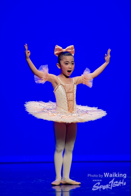 2020-10-18 Solo Dance 0247