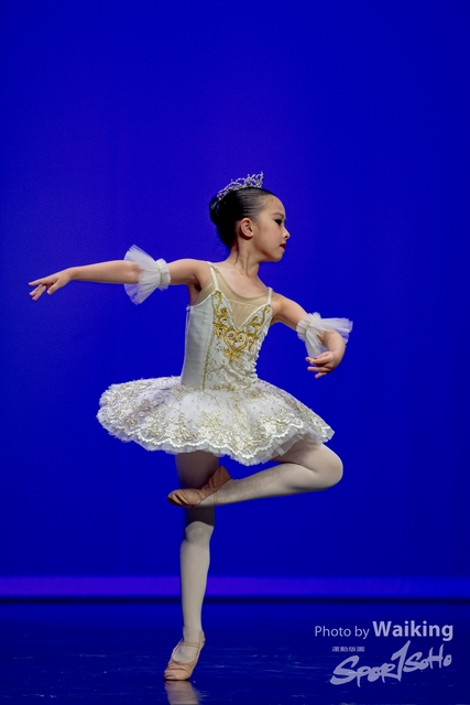2020-10-18 Solo Dance 0251