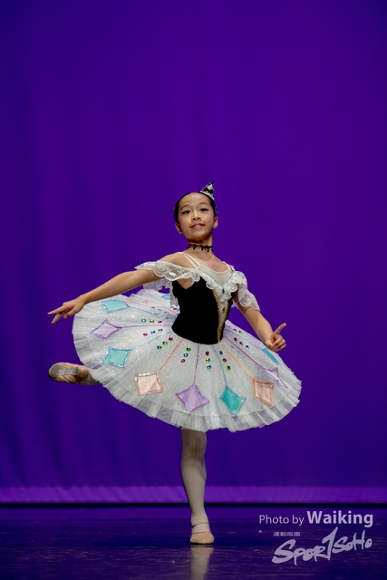 2020-10-18 Solo Dance 0317