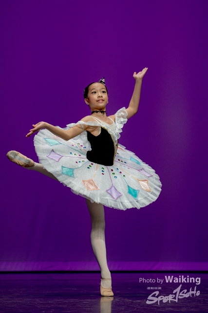 2020-10-18 Solo Dance 0319
