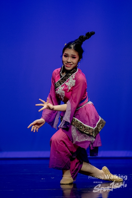 2020-10-18 Solo Dance 1023