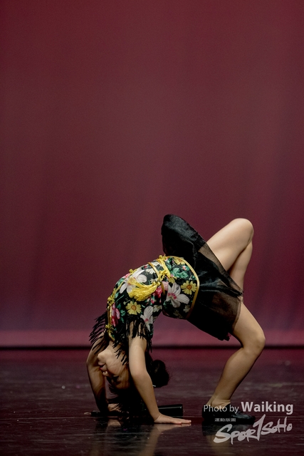 2020-10-18 Solo Dance 1884