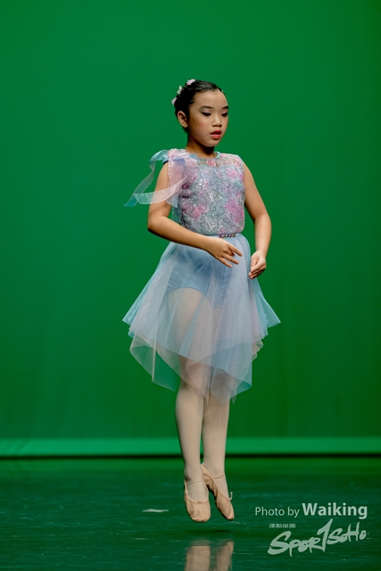 2020-10-18 Solo Dance 0398