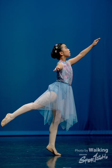 2020-10-18 Solo Dance 0401