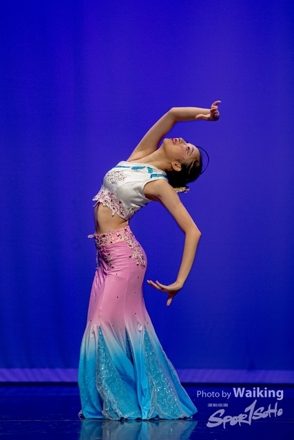 2020-10-18 Solo Dance 1077