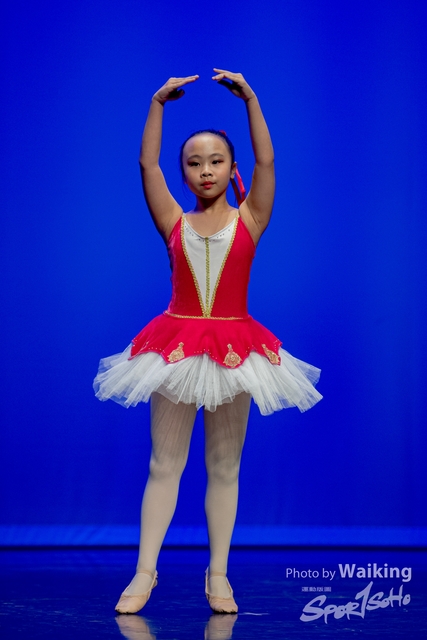 2020-10-18 Solo Dance 0405