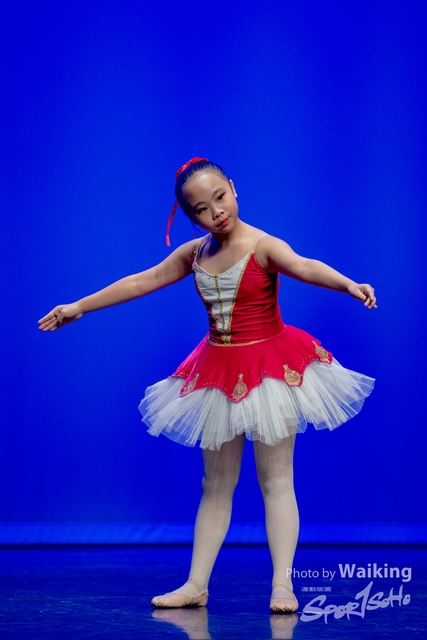 2020-10-18 Solo Dance 0406
