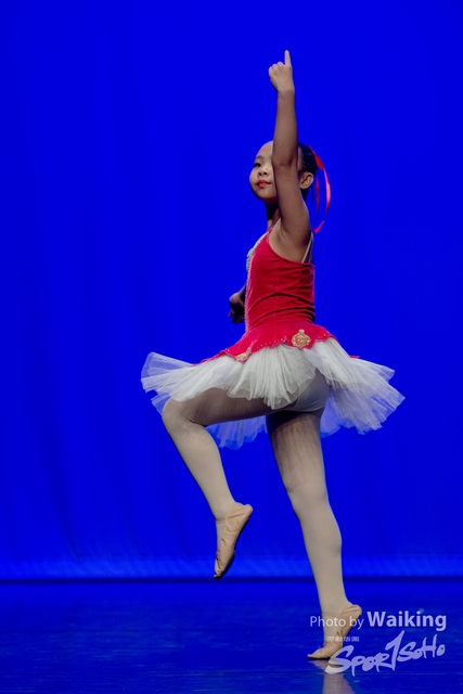 2020-10-18 Solo Dance 0408
