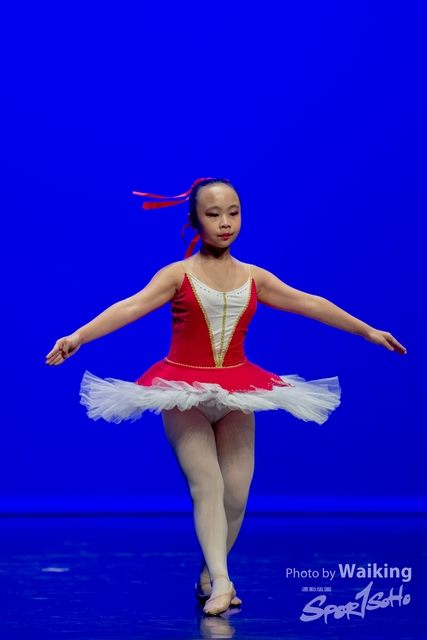 2020-10-18 Solo Dance 0410
