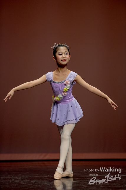2020-10-18 Solo Dance 0417