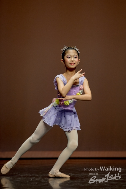 2020-10-18 Solo Dance 0420