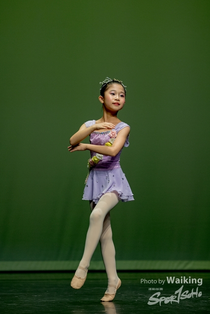 2020-10-18 Solo Dance 0424