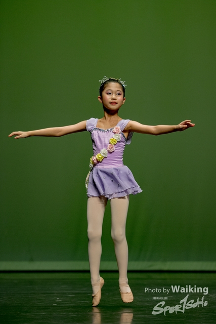 2020-10-18 Solo Dance 0425