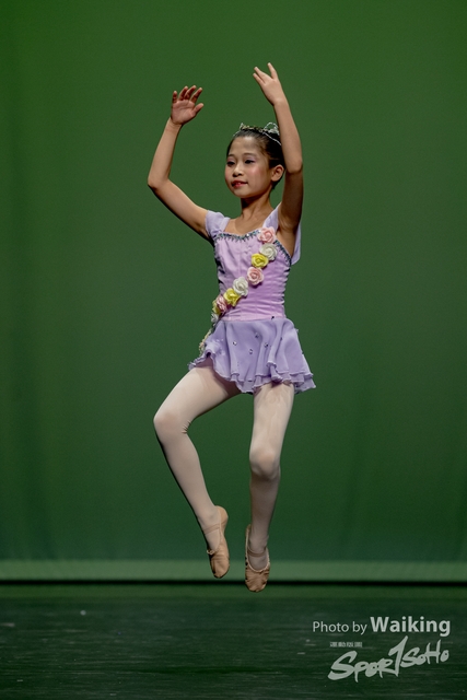2020-10-18 Solo Dance 0426