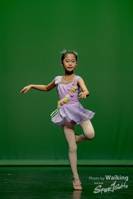 2020-10-18 Solo Dance 0427