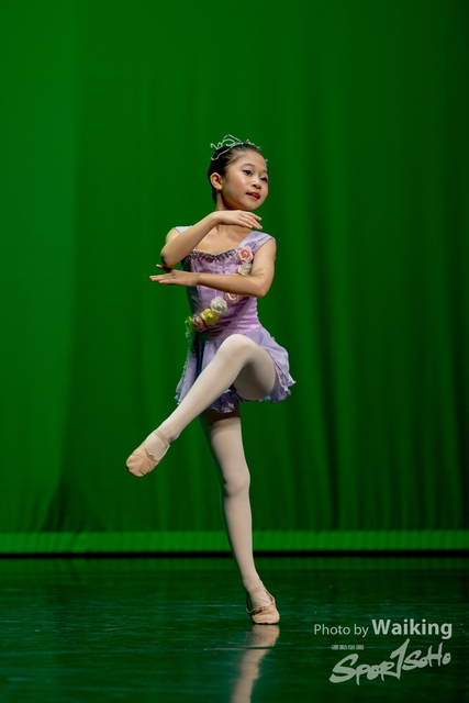 2020-10-18 Solo Dance 0431
