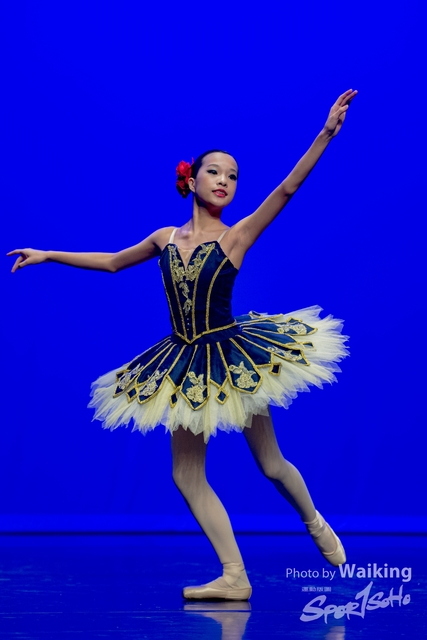 2020-10-18 Solo Dance 0473