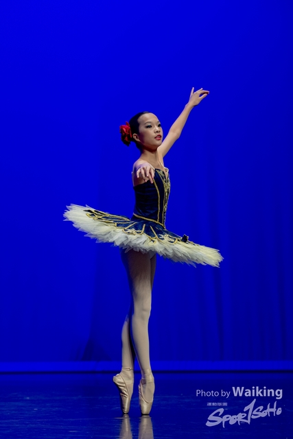 2020-10-18 Solo Dance 0479