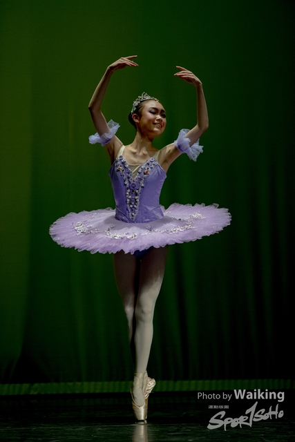 2020-10-18 Solo Dance 0491