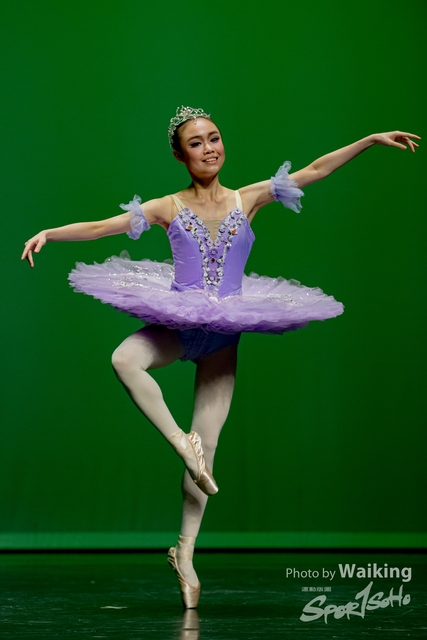 2020-10-18 Solo Dance 0497