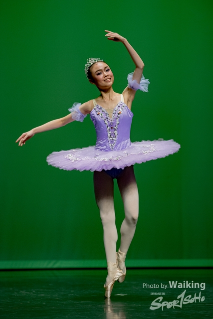2020-10-18 Solo Dance 0498
