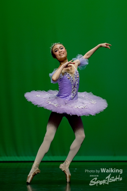 2020-10-18 Solo Dance 0502