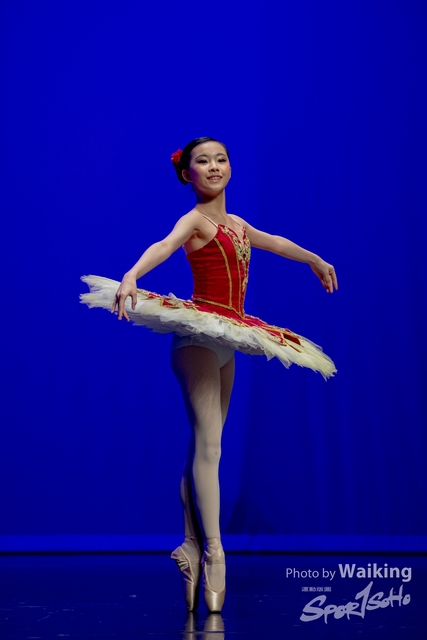 2020-10-18 Solo Dance 0526