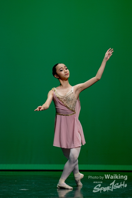 2020-10-18 Solo Dance 0544